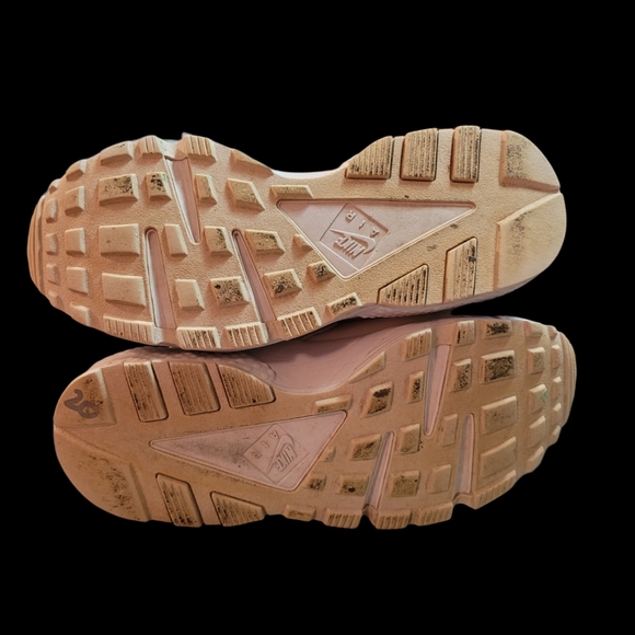 Nike Air Huarache Run “Triple White” 2016  Womens size 7  Preowned Authenicated - Picture 4 of 6